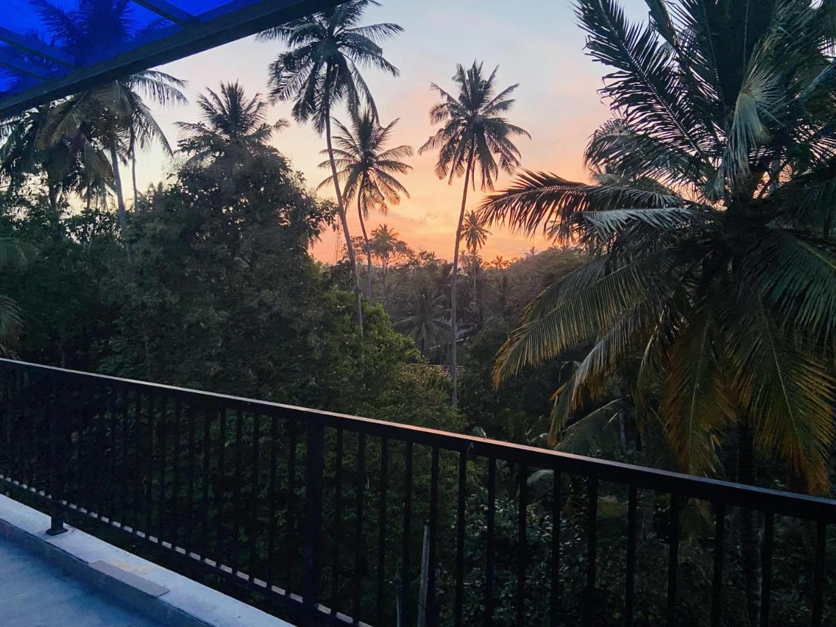 The Atrium Hiriketiya Hotell Dikwella Eksteriør bilde