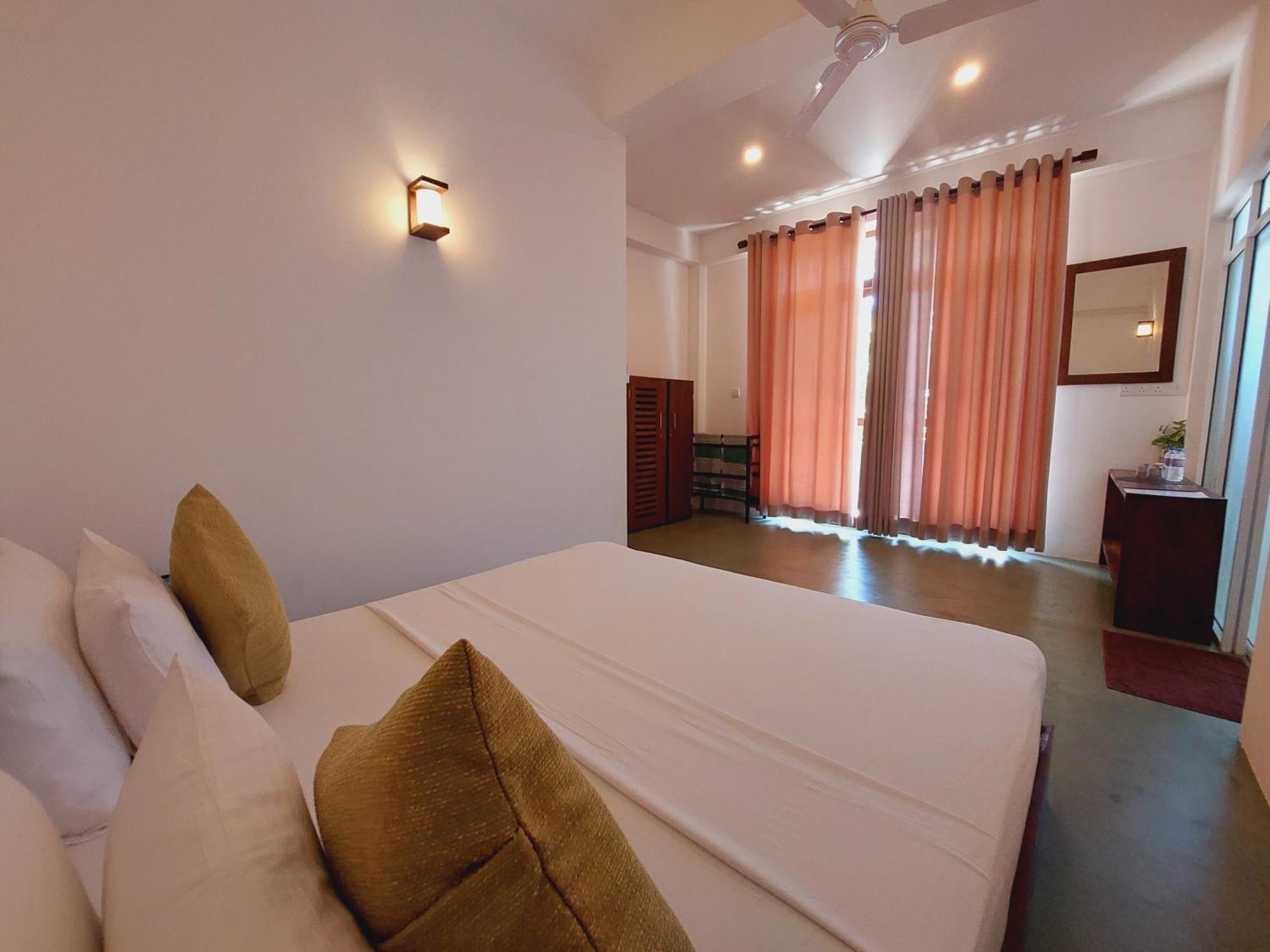 The Atrium Hiriketiya Hotell Dikwella Eksteriør bilde