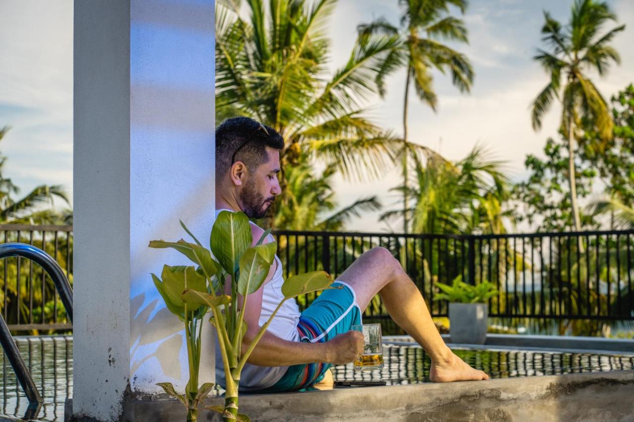 The Atrium Hiriketiya Hotell Dikwella Eksteriør bilde